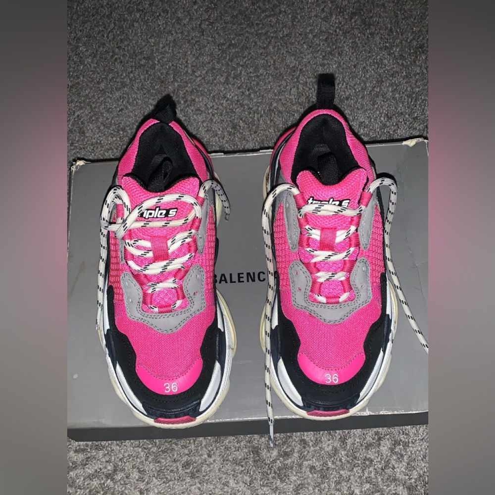 BALENCIAGA triples women’s